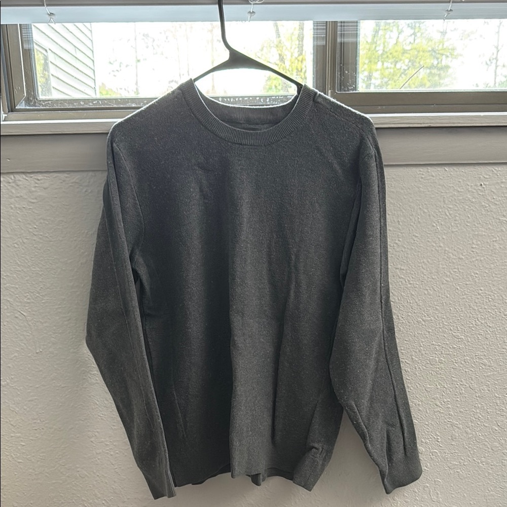 Men's Gray Crewneck Sweater